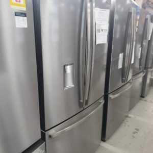 WESTINGHOUSE WHE6060SA 600 LITRE FRENCH DOOR FRIDGE WITH WATER 896MM WIDE TO FIT 900MM CAVITY QUICK CHILL FUNCTION MULTI AIR FLOW TECHNOLOGY INTERNAL ELECTRONIC CONTROLSFAMILY SAFE LOCKABLE COMPARTMENT DOOR ALARM HIDDEN HINGES WITH 12 MONTH WARRANTY 91777228