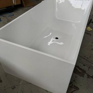 NEW QUADRA WHITE CORNER BACK TO WALL FREESTANDING BATHTUB 1700MM WASTE NOT INCLUDED RRP$1200