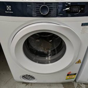 ELECTROLUX 6KG AUTO VENTED DRYER EDV605HQWA WITH SENSOR DRY TECHNOLOGY IDEAL TEMPERATURE SETTINGS FAST 40 PROG & REVERSE TUMBLING ACTION WITH 12 MONTH WARRANTY B02632976