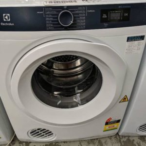 ELECTROLUX 6KG AUTO VENTED DRYER EDV605HQWA WITH SENSOR DRY TECHNOLOGY IDEAL TEMPERATURE SETTINGS FAST 40 PROG & REVERSE TUMBLING ACTION WITH 12 MONTH WARRANTY B02734351