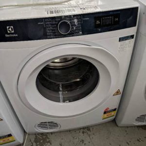 ELECTROLUX 7KG AUTO VENTED DRYER EDV705HQWA WITH SENSOR DRY TECHNOLOGY IDEAL TEMPERATURE SETTINGS FAST 40 PROG & REVERSE TUMBLING ACTION WITH 12 MONTH WARRANTY B02336279