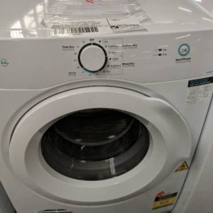 SIMPSON 6.5KG AUTO VENTED DRYER SDV656HQWA WITH ANTI TANGLE REVERSE TUMBLING FOR BETTER DRYING SENSOR DRYING LARGE DOOR OPENING WALL MOUNTABLE WITH 12 MONTH WARRANTY B02232304