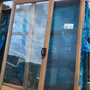 2400X2400 CEDAR SLIDING DOOR UNIT- (ALL WINDOW LOTS TO BE PURCHASED VIA ABSENTEE BIDDING ONLY. BIDS TO BE IN BY 10AM WEDNESDAY MORNING)