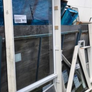 1010X2200 WHITE AWNING ALUMINIUM WINDOW- (ALL WINDOW LOTS TO BE PURCHASED VIA ABSENTEE BIDDING ONLY. BIDS TO BE IN BY 10AM WEDNESDAY MORNING)