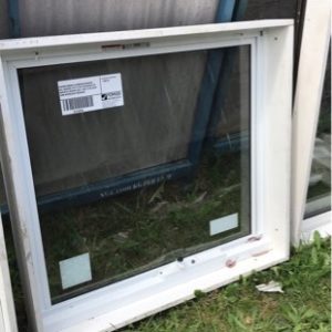 910X990 AWNING ALUMINIUM WINDOW- (ALL WINDOW LOTS TO BE PURCHASED VIA ABSENTEE BIDDING ONLY. BIDS TO BE IN BY 10AM WEDNESDAY MORNING)