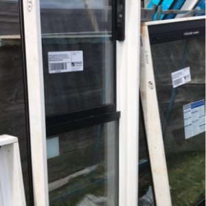 610X1810 AWNING ALUMINIUM WINDOW- (ALL WINDOW LOTS TO BE PURCHASED VIA ABSENTEE BIDDING ONLY. BIDS TO BE IN BY 10AM WEDNESDAY MORNING)