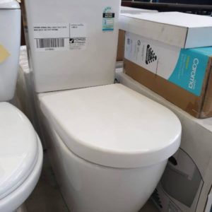 CAROMA URBANE WALL FACED TOILET SUITE BACK ENTRY ARC SEAT RRP$900