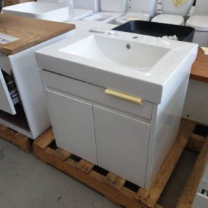 600MM WALL HUNG VANITY WITH CERAMIC TOP SEW600