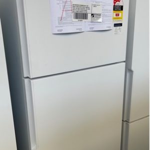 WESTINGHOUSE WTB4600WB WHITE TOP MOUNT FRIDGE 460LITREPOCKET HANDLES FROST FREE MULTI AIR DELIVERY LED LIGHT WITH FULL WIDTH CRISPERS RRP$959 WITH 12 MONTH WARRANTY B01173927