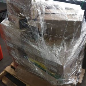 PALLET OF ASSORTED LED LIGHT GLOBES DOOR FURNITURE AND BATHROOM FITTINGS ETC