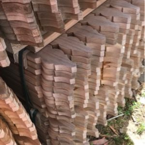 70X19 UNTREATED PINE WINDSOR PICKETS- 120/1.8