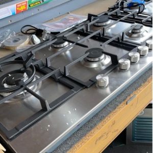 EX DISPLAY BAUMATIC BCG90S 900MM GAS COOKTOP 5 BURNERS WITH 3 MONTH WARRANTY SOLD AS IS