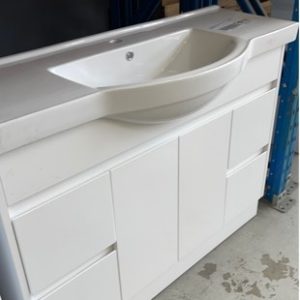 NEW 1200MM GLOSS WHITE VANITY WITH PORCELAIN VANITY TOP SOLD AS IS