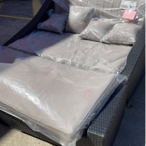 BRAND NEW DAY BED LOUNGE STEEL RATTAN SYDAY1SRFA6295