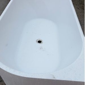 EX DISPLAY RIVA 1700MM BACK TO WALL WHITE FREESTANDING ACRYLIC BATH SOLD AS IS