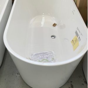 NEW IVES ACRYLIC WHITE FREESTANDING BATH OVAL 1685MM LONG X 810MM WIDE X 580MM HIGH (502)