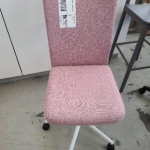 EX DISPLAY PINK FABRIC STUDENT CHAIR