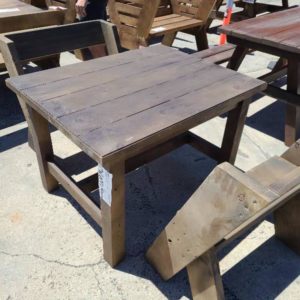 MEDIUM PRE OILED PINE HEAVY DUTY PICNIC TABLE WITH 2 BENCH SEATS **EXTREMELY HEAVY**