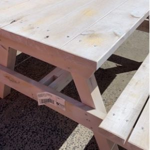 LIME WHITE WASH PINE HEAVY DUTY OUTDOOR TABLE WITH BENCH SEATS **EXTREMELY HEAVY**
