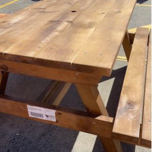 PRE OILED PINE HEAVY DUTY TIMBER PICNIC TABLE WITH CONNECTED SEATS **EXTREMELY HEAVY**