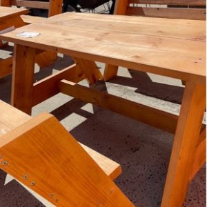 PRE OILED PINE (LIGHT COLOUR) HEAVY DUTY TIMBER PICNIC TABLE WITH BENCH SEATS **EXTREMELY HEAVY**