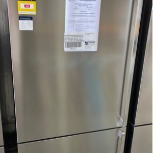 WESTINHOUSE WBE5304SC STAINLESS STEEL FRIDGE WITH BOTTOM MOUNT FREEZER 528 LITRE FINGER PRINT RESISTANT 4.5 STAR ENERGY EFFICIENCY FRESH SEAL HUMIDITY CRISPER RRP$2099 WITH 12 MONTH WARRANTY B 02476550