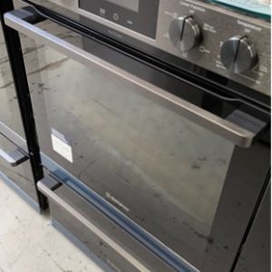 WESTINHOUSE WVEP627DSC DOUBLE WALL OVEN DARK STAINLESS STEEL 10 MULTI FUNCTIONS IN MAIN OVEN WITH PRYO CLEAN TECHNOLOGY EASY BAKE & STEAM WITH 5 MULTI FUNCTIONS IN LOWER OVEN RRP$2505 WITH 12 MONTH WARRANTY B 04851823