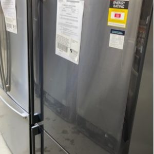 ELECTROLUX EBE5307BB 530 LITRE DARK STAINLESS STEEL FRIDGE WITH BOTTOM MOUNT FREEZER FINGER PRINT RESISTANT 4.5 STAR ENERGY EFFICIENT RRP$2499 WITH 12 MONTH WARRANTY B 94875510