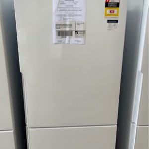 WESTINGHOUSE WBE4500WC 453 LITRE FRIDGE WITH BOTTOM MOUNT FREEZER RRP$ 1299 WITH 12 MONTH WARRANTY B 02073268