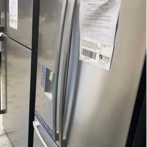 WESTINGHOUSE WHE6060SA 605 LITRE FRENCH DOOR FRIDGE WITH ICE & WATER FLEXIBLE STORAGE AUTOMATIC ICE RRP$2499 WITH 6 MONTH WARRANTY C 72972344
