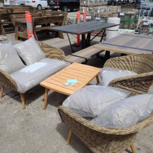 BRAND NEW INTIMATE OUTDOOR RATTAN SETTING COSISTS OF COUCH 2 ARM CHAIRS AND TIMBER COFFEE TABLE SYINTMSRFA6240
