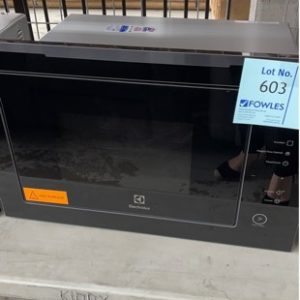ELECTROLUX EMB2529DSD 25 LITRE BUILT IN COMBINATION MICROWAVE DARK STAINLESS STEEL WITH 7 COOKING FUNCTIONS10 AUTO PROGRAMS TOUCH TO OPEN DOOR RRP$899 WITH 12 MONTH WARRANTY A 03712004