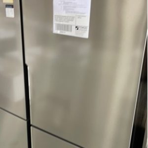 WESTINGHOUSE WBE4500SB 453 LITRE FRIDGE WITH BOTTOM MOUNT FREEZER FULL WIDTH CRIPSER LOCKABLE FAMILY COMPARTMENT 12 MONTH WARRANTY B 93574551