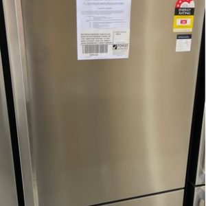WESTINGHOUSE WBE5304SB STAINLESS STEEL FRIDGE WITH BOTTOM MOUNT FREEZER 528 LITRE FINGER PRINT RESISTANT 4.5 STAR ENERGY EFFICIENCY FRESH SEAL HUMIDITY CRISPER RRP$2099 WITH 12 MONTH WARRANTY B 94572549