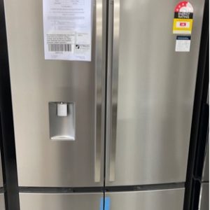 WESTINGHOUSE WQE6060SB 600 LITRE 4 DOOR FRIDGE WITH ICE & WATER FLEXIBLE STORAGE WITH AUTOMATIC ICE FINGER PRINT RESISTANTEASY GLIDE DRAWERS RRP$2499 12 MONTH WARRANTY A 04771276