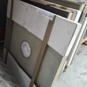 910 X 910 UNIVERSAL SHOWER BASE WITH CENTRE WASTE