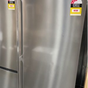 WESTINGHOUSE WRB5004SB 501 LITRE SINGLE FRIDGE STAINLESS STEEL FLEXIBLE INTERIOR FINGER PRINT RESISTANT RRP$1799 WITH 12 MONTH WARRANTY B 00479868