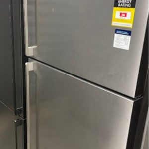 WESTINGHOUSE WTB5404SB S/STEEL 536 LITRE FRIDGE WITH TOP MOUNT FREEZER 4 STAR ENERGY EFFICIENT WITH FRESH SEAL CRISPERS RRP$1699 WITH 12 MONTH WARRANTY B 04071045