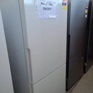 WESTINGHOUSE WBE4500WC 453 LITRE FRIDGE WHITE WITH BOTTOM MOUNT FREEZER WITH 12 MONTH WARRANTY B 02673870