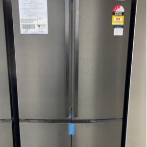 WESTINGHOUSE WQE6000BB 600 LITRE FRENCH DOOR FRIDGE DARK STAINLESS STEEL WITH FLEXIBLE STORAGE LED LIGHTS WITH 12 MONTH WARRANTY A 05270336