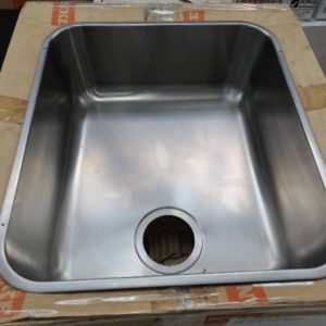 FRANKE LARGO LAX110-39/45 SINGLE BOWL WITH FRANKE WASTES WITH 12 MONTH WARRANTY
