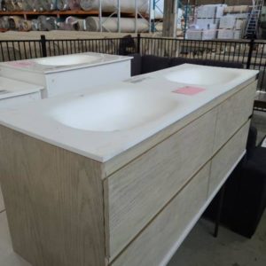 SAMPLE 1500MM LIGHT COLOURED DOUBLE BOWL VANITY WITH 4 FINGER PULL DRAWERS AND A MOULDED VANIT TOP RRP$2000 PALLET 6