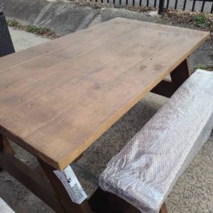 PRE-OILED PINE HEAVY DUTY OUTDOOR PICNIC TABLE WITH 2 BENCH SEATS **EXTREMELY HEAVY**