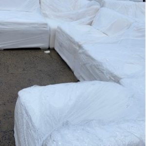 EX HIRE - WHITE OUTDOOR LOUNGE SOLD AS IS