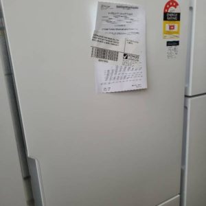 WESTINGHOUSE WBE4500WC 453 LITRE FRIDGE WITH BOTTOM MOUNT FREEZER RRP$ 1299 WITH 12 MONTH WARRANTY