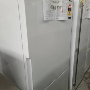 WESTINGHOUSE WBE5300WC-R WHITE 528LITRE FRIDGE WITH BOTTOM MOUNT FREEZER WITH 12 MONTH WARRANTY