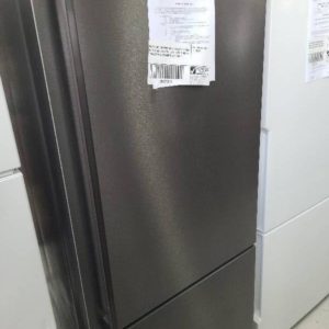 WESTINGHOUSE WBE4504BB 453 LITRE FRIDGE DARK STAINLESS STEEL WITH BOTTOM MOUNT FREEZER WITH 12 MONTH WARRANTY