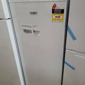 EX DISPLAY EUROMAID RS245S UPRIGHT FRIDGE 245 LITRE WITH 3 MONTH WARRANTY