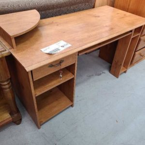 SECOND HAND - DESK SOLD AS IS