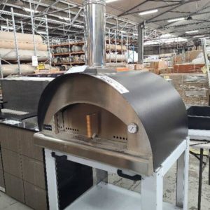 EX DISPLAY PIZZA OVEN WITH STAND DENTED TOP EPZ60BBS HEAT UP IN APPROX 15 MINS TO SUIT 3 LARGE PIZZA'S VENTILATED DOOR WITH TIMBER HANDLE DEO 8417 & STAND EPZ60BBS WITH 3 MONTH WARRANTY